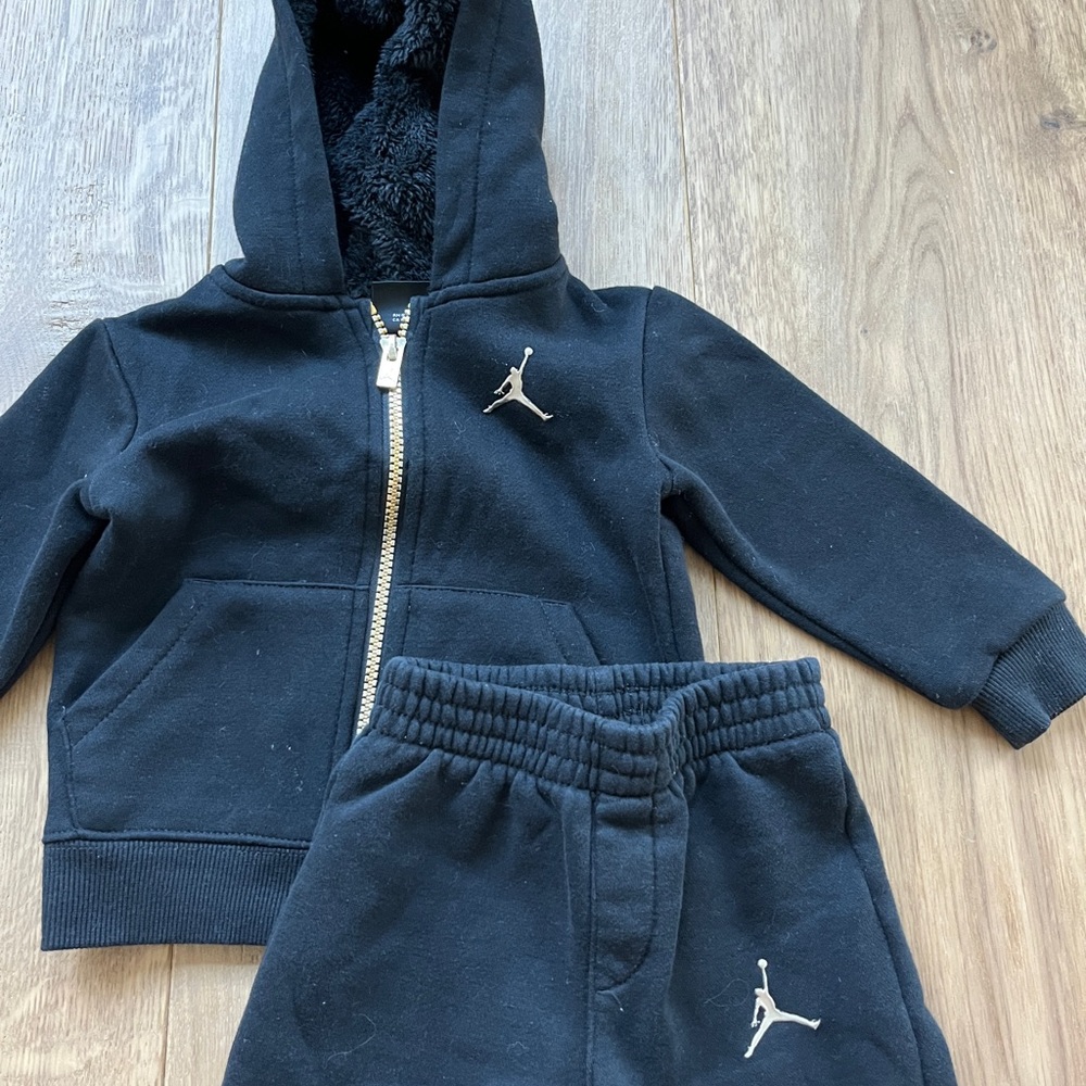 Nike Air Jordan Black & Gold Sweatsuit